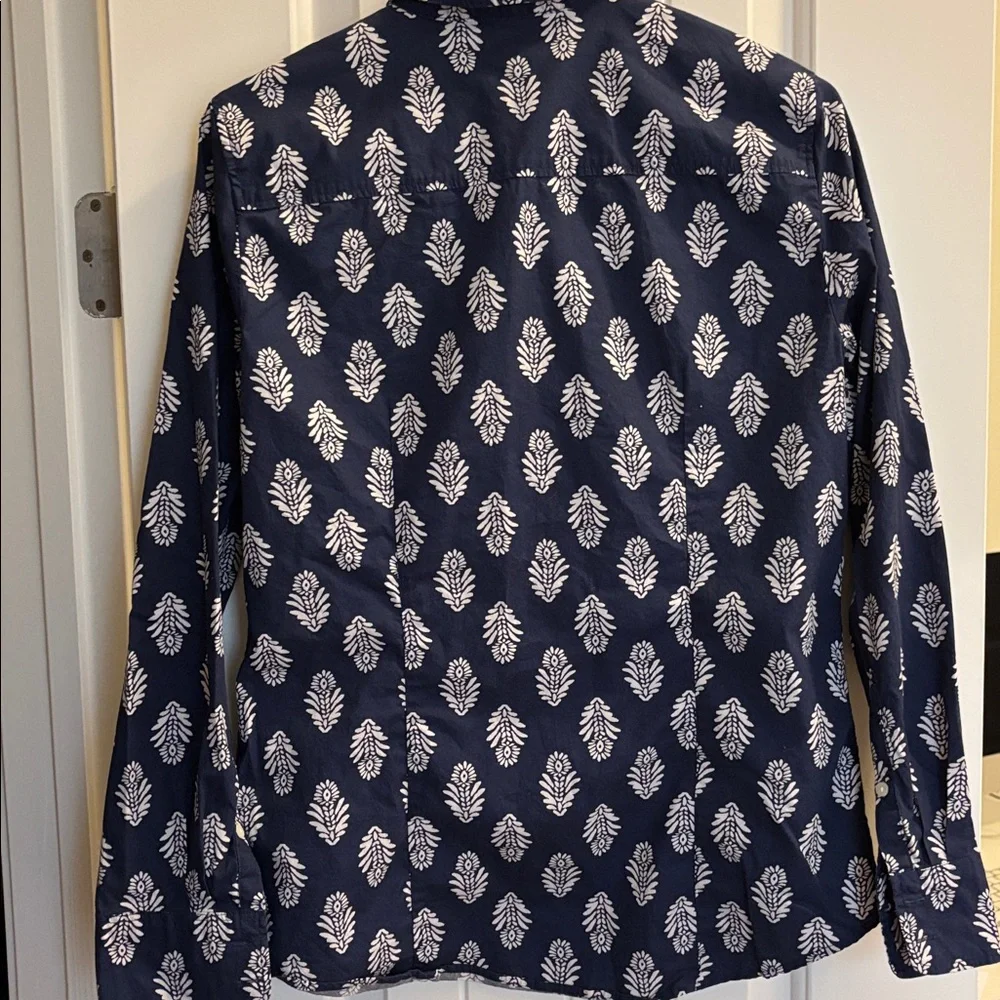 J Crew Factory Button Up Poplin Shirt in Signature Fit, size small - Picture 8 of 12